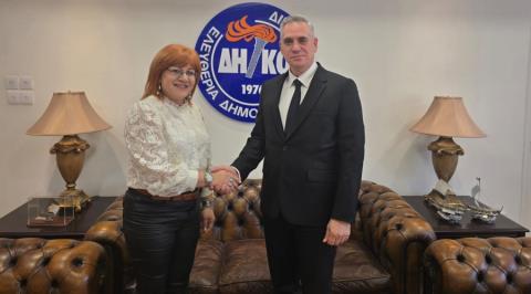 &Alpha;&nu;&alpha;&kappa;&omicron;ί&nu;&omega;&sigma;&epsilon; &tau;&eta;&nu; &upsilon;&pi;&omicron;&psi;&eta;&phi;&iota;ό&tau;&eta;&tau;&alpha; &tau;&eta;&sigmaf; Ά&nu;&tau;&rho;&eta;&sigmaf; &Kappa;&omega;&nu;&sigma;&tau;&alpha;&nu;&tau;&iota;&nu;ί&delta;&omicron;&upsilon; &omega;&sigmaf; &alpha;&rho;&iota;&sigma;&tau;ί&nu;&delta;&eta; &sigma;&tau;&eta;&nu; &Pi;ά&phi;&omicron; &gamma;&iota;&alpha; &tau;&iota;&sigmaf; &Beta;&omicron;&upsilon;&lambda;&epsilon;&upsilon;&tau;&iota;&kappa;έ&sigmaf; &tau;&omicron; &Delta;&Eta;&Kappa;&Omicron;