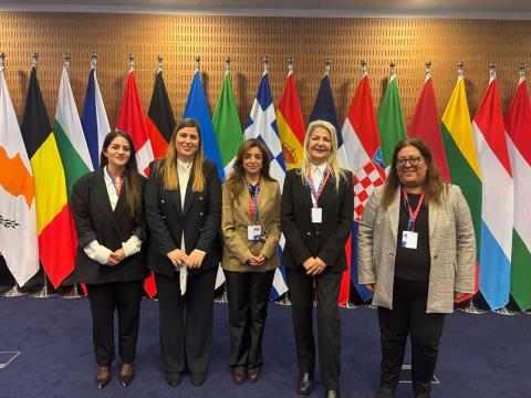 &Sigma;&epsilon; &Omicron;&mu;ά&delta;&epsilon;&sigmaf; &Epsilon;&rho;&gamma;&alpha;&sigma;ί&alpha;&sigmaf; &tau;&omicron;&upsilon; &Sigma;&upsilon;&mu;&beta;&omicron;&upsilon;&lambda;ί&omicron;&upsilon; &Epsilon;&Epsilon; &pi;&rho;&omicron;&epsilon;&delta;&rho;&epsilon;ύ&omicron;&upsilon;&nu; &sigma;&tau;&epsilon;&lambda;έ&chi;&eta; &Nu;&omicron;&mu;&iota;&kappa;ή&sigmaf; &Upsilon;&pi;&eta;&rho;&epsilon;&sigma;ί&alpha;&sigmaf;