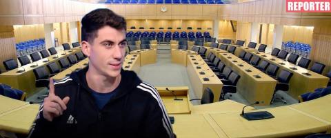 &Mu;&epsilon;&tau;&omicron;&nu;ό&mu;&alpha;&sigma;&epsilon; &tau;&eta;&nu; &laquo;Ά&mu;&epsilon;&sigma;&eta; &Delta;&eta;&mu;&omicron;&kappa;&rho;&alpha;&tau;ί&alpha;&raquo; &omicron; &Phi;&epsilon;&iota;&delta;ί&alpha;&sigmaf;-&Pi;ή&rho;&epsilon; έ&gamma;&kappa;&rho;&iota;&sigma;&eta; &alpha;&pi;ό &Upsilon;&pi;&eta;&rho;&epsilon;&sigma;ί&alpha; &Epsilon;&kappa;&lambda;&omicron;&gamma;ώ&nu;, &epsilon;&kappa;&kappa;&rho;&epsilon;&mu;&epsilon;ί &mu;ό&nu;&omicron; &omicron; &omicron;&rho;&iota;&sigma;&mu;ό&sigmaf; &tau;&eta;&sigmaf; &theta;έ&sigma;&eta;&sigmaf; &pi;&omicron;&upsilon; &theta;&alpha; &kappa;&alpha;&tau;έ&chi;&epsilon;&iota;