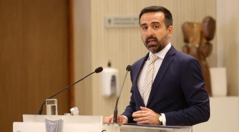 &Nu;. &Iota;&omega;&alpha;&nu;&nu;ί&delta;&eta;&sigmaf;: &Eta; &kappa;&alpha;&tau;&alpha;&pi;&omicron;&lambda;έ&mu;&eta;&sigma;&eta; &lambda;&alpha;&theta;&rho;&omicron;&mu;&epsilon;&tau;&alpha;&nu;ά&sigma;&tau;&epsilon;&upsilon;&sigma;&eta;&sigmaf;, &kappa;&alpha;&theta;&eta;&mu;&epsilon;&rho;&iota;&nu;ή &epsilon;&pi;&iota;&chi;&epsilon;&iota;&rho;&eta;&sigma;&iota;&alpha;&kappa;ή &pi;&rho;ό&kappa;&lambda;&eta;&sigma;&eta;