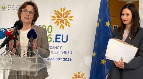 &Tau;&eta;&nu; &alpha;&nu;ά&gamma;&kappa;&eta; &mu;&epsilon;ί&omega;&sigma;&eta;&sigmaf; &tau;&eta;&sigmaf; &kappa;&alpha;&tau;&alpha;&nu;ά&lambda;&omega;&sigma;&eta;&sigmaf; &nu;&epsilon;&rho;&omicron;ύ &alpha;&nu;έ&delta;&epsilon;&iota;&xi;&alpha;&nu; &Upsilon;&pi;. &Gamma;&epsilon;&omega;&rho;&gamma;ί&alpha;&sigmaf; &kappa;&alpha;&iota; &Epsilon;&upsilon;&rho;&omega;&pi;&alpha;ί&alpha; &Epsilon;&pi;ί&tau;&rho;&omicron;&pi;&omicron;&sigmaf;