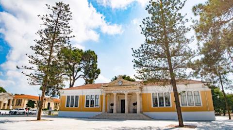 &Sigma;&upsilon;&sigma;&tau;ά&sigma;&epsilon;&iota;&sigmaf; &Upsilon;&Pi;&Epsilon;&Sigma; &sigma;&tau;&omicron;&nu; &delta;&eta;&mu;&alpha;&rho;&chi;&epsilon;ύ&omega;&nu; &Pi;ά&phi;&omicron;&upsilon; &gamma;&iota;&alpha; &pi;&rho;&omicron;&kappa;ή&rho;&upsilon;&xi;&eta; &tau;&eta;&sigmaf; &theta;έ&sigma;&eta;&sigmaf; &Delta;&eta;&mu;&omicron;&tau;&iota;&kappa;&omicron;ύ &Gamma;&rho;&alpha;&mu;&mu;&alpha;&tau;έ&alpha;-&Kappa;&alpha;&lambda;&epsilon;ί &sigma;&epsilon; &sigma;&upsilon;&mu;&mu;ό&rho;&phi;&omega;&sigma;&eta;