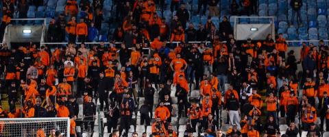 Έ&nu;&tau;&alpha;&sigma;&eta; &mu;&epsilon;&tau;ά &tau;&omicron; &tau;έ&lambda;&omicron;&sigmaf; &tau;&omicron;&upsilon; &nu;&tau;έ&rho;&mu;&pi;&iota; &sigma;&tau;&omicron; &Gamma;&Sigma;&Pi;-&Mu;&alpha;&zeta;&epsilon;ύ&tau;&eta;&kappa;&alpha;&nu; έ&xi;&omega; &alpha;&pi;ό &tau;&eta; &delta;&upsilon;&tau;&iota;&kappa;ή &kappa;&alpha;&iota; &tau;&alpha; έ&beta;&alpha;&lambda;&alpha;&nu; &mu;&epsilon; &Pi;&epsilon;&tau;&rho;ί&delta;&eta; &omicron;&iota; &Alpha;&Pi;&Omicron;&Epsilon;&Lambda;ί&sigma;&tau;&epsilon;&sigmaf;, &rho;ί&psi;&eta; &delta;&alpha;&kappa;&rho;&upsilon;&gamma;ό&nu;&omega;&nu;