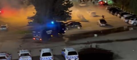 Έ&nu;&tau;&omicron;&nu;&eta; &alpha;&nu;&tau;ί&delta;&rho;&alpha;&sigma;&eta; &alpha;&pi;ό &tau;&omicron;&nu; &Sigma;ύ&nu;&delta;&epsilon;&sigma;&mu;&omicron; &Alpha;&sigma;&tau;&upsilon;&nu;&omicron;&mu;ί&alpha;&sigmaf; &mu;&epsilon;&tau;ά &tau;&alpha; &epsilon;&pi;&epsilon;&iota;&sigma;ό&delta;&iota;&alpha; &sigma;&tau;&omicron; &Gamma;&Sigma;&Pi;-&laquo;&Pi;&lambda;ή&rho;&eta;&sigmaf; &alpha;&sigma;&upsilon;&delta;&omicron;&sigma;ί&alpha; &kappa;&alpha;&iota; &epsilon;&gamma;&kappa;&lambda;&eta;&mu;&alpha;&tau;&iota;&kappa;ή &delta;&rho;ά&sigma;&eta;. &Eta; &alpha;&nu;&omicron;&chi;ή &tau;έ&lambda;&epsilon;&iota;&omega;&sigma;&epsilon;&raquo;