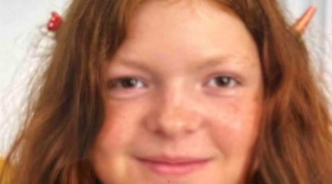 &Chi;ά&theta;&eta;&kappa;&alpha;&nu; &tau;&alpha; ί&chi;&nu;&eta; 14&chi;&rho;&omicron;&nu;&eta;&sigmaf; &alpha;&pi;ό &tau;&omicron; &chi;ώ&rho;&omicron; &delta;&iota;&alpha;&mu;&omicron;&nu;ή&sigmaf; &tau;&eta;&sigmaf; &sigma;&tau;&eta; &Lambda;&epsilon;&upsilon;&kappa;&omega;&sigma;ί&alpha; (pic)