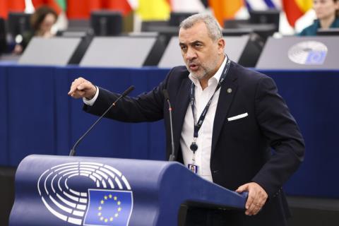 &Epsilon;&pi;&iota;&sigma;&tau;&omicron;&lambda;ή &Phi;&omicron;&upsilon;&rho;&lambda;ά &pi;&rho;&omicron;&sigmaf; &tau;&omicron;&upsilon;&sigmaf; &theta;&epsilon;&sigma;&mu;&omicron;ύ&sigmaf; &Epsilon;&Epsilon; &gamma;&iota;&alpha; &tau;&omicron; &kappa;&alpha;&tau;&epsilon;&chi;ό&mu;&epsilon;&nu;&omicron; &sigma;&chi;&omicron;&lambda;&epsilon;ί&omicron; &Rho;&iota;&zeta;&omicron;&kappa;&alpha;&rho;&pi;ά&sigma;&omicron;&upsilon;-&laquo;Ά&theta;&lambda;&iota;&epsilon;&sigmaf; &omicron;&iota; &sigma;&upsilon;&nu;&theta;ή&kappa;&epsilon;&sigmaf; &epsilon;&gamma;&kappa;&alpha;&tau;ά&lambda;&epsilon;&iota;&psi;&eta;&sigmaf;&raquo;