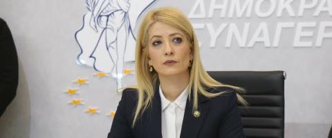 &Omicron; &Delta;&Eta;&Sigma;&Upsilon; έ&tau;&omicron;&iota;&mu;&omicron;&sigmaf; &nu;&alpha; &sigma;&tau;&eta;&rho;ί&xi;&epsilon;&iota; &sigma;&tau;&omicron; &Kappa;&upsilon;&pi;&rho;&iota;&alpha;&kappa;ό - &laquo;&Epsilon;ί&mu;&alpha;&sigma;&tau;&epsilon; έ&tau;&omicron;&iota;&mu;&omicron;&iota; &nu;&alpha; &sigma;&tau;&eta;&rho;ί&xi;&omicron;&upsilon;&mu;&epsilon; &mu;&epsilon; &kappa;ά&theta;&epsilon; &tau;&rho;ό&pi;&omicron; &tau;&eta;&nu; &pi;&rho;&omicron;&sigma;&pi;ά&theta;&epsilon;&iota;&alpha; &pi;&omicron;&upsilon; &kappa;&alpha;&tau;&alpha;&beta;ά&lambda;&lambda;&epsilon;&tau;&alpha;&iota;&raquo;