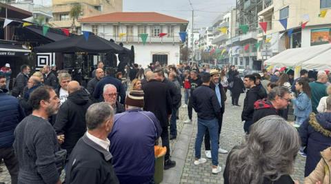 &Mu;&epsilon; &mu;&omicron;&upsilon;&sigma;&iota;&kappa;ή &kappa;&alpha;&iota; &tau;&sigma;ί&kappa;&nu;&iota;&sigma;&mu;&alpha; &sigma;&tau;&eta;&nu; &Epsilon;&rho;&mu;&omicron;ύ &gamma;&iota;ό&rho;&tau;&alpha;&sigma;&alpha;&nu; &tau;&eta;&nu; &Tau;&sigma;&iota;&kappa;&nu;&omicron;&pi;έ&mu;&pi;&tau;&eta; &sigma;&tau;&eta; &Lambda;ά&rho;&nu;&alpha;&kappa;&alpha;