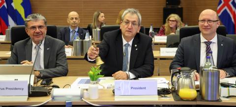 &Alpha;&nu;&tau;&alpha;&gamma;&omega;&nu;&iota;&sigma;&tau;&iota;&kappa;ή &alpha;&lambda;&lambda;ά &kappa;&omicron;&iota;&nu;&omega;&nu;&iota;&kappa;ά &delta;ί&kappa;&alpha;&iota;&eta; &Epsilon;&upsilon;&rho;ώ&pi;&eta; &tau;&omicron; &mu;ή&nu;&upsilon;&mu;&alpha; &tau;&omicron;&upsilon; Ά&tau;&upsilon;&pi;&omicron;&upsilon; &Sigma;&upsilon;&mu;&beta;&omicron;&upsilon;&lambda;ί&omicron;&upsilon; &Alpha;&pi;&alpha;&sigma;&chi;ό&lambda;&eta;&sigma;&eta;&sigmaf;-&Pi;&rho;&alpha;&gamma;&mu;&alpha;&tau;&omicron;&pi;&omicron;&iota;ή&theta;&eta;&kappa;&epsilon; &upsilon;&pi;ό &tau;&eta;&nu; &Kappa;&upsilon;&pi;&rho;&iota;&alpha;&kappa;ή &Pi;&rho;&omicron;&epsilon;&delta;&rho;ί&alpha;