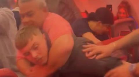 &Beta;&Iota;&Nu;&Tau;&Epsilon;&Omicron;: &Chi;ά&omicron;&sigmaf; &sigma;&epsilon; &pi;&tau;ή&sigma;&eta; &alpha;&pi;ό &Tau;&omicron;&upsilon;&rho;&kappa;ί&alpha; &gamma;&iota;&alpha; &Mu;ά&nu;&tau;&sigma;&epsilon;&sigma;&tau;&epsilon;&rho; &mu;&epsilon; &alpha;ί&mu;&alpha; &kappa;&alpha;&iota;... &delta;ό&nu;&tau;&iota;&alpha; &sigma;&tau;&omicron; &pi;ά&tau;&omega;&mu;&alpha;