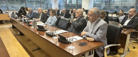 &Psi;ά&chi;&nu;&epsilon;&iota; &lambda;ύ&sigma;&epsilon;&iota;&sigmaf; &gamma;&iota;&alpha; &tau;&omicron; &tau;&alpha;&mu;&epsilon;ί&omicron; &alpha;&pi;ώ&lambda;&epsilon;&iota;&alpha;&sigmaf; &chi;&rho;ή&sigma;&eta;&sigmaf; &eta; &Beta;&omicron;&upsilon;&lambda;ή-&Epsilon;&pi;&iota;&mu;έ&nu;&epsilon;&iota; ό&tau;&iota; &delta;&epsilon;&nu; &chi;&rho;&epsilon;&iota;ά&zeta;&epsilon;&tau;&alpha;&iota; &tau;&omicron; &Upsilon;&Pi;&Omicron;&Iota;&Kappa;, &delta;&epsilon;&nu; &pi;&epsilon;ί&sigma;&tau;&eta;&kappa;&alpha;&nu; &omicron;&iota; &epsilon;&iota;&sigma;&eta;&gamma;&eta;&tau;έ&sigmaf;