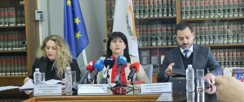 &Kappa;&alpha;&tau;&alpha;&chi;&omega;&rho;&epsilon;ί έ&phi;&epsilon;&sigma;&eta; &kappa;&alpha;&tau;ά &tau;&eta;&sigmaf; &alpha;&pi;ό&phi;&alpha;&sigma;&eta;&sigmaf; &gamma;&iota;&alpha; &Sigma;&upsilon;&lambda;&lambda;&omicron;ύ&rho;&eta; &kappa;&alpha;&iota; &Tau;&zeta;&iota;&omicron;&beta;ά&nu;&eta; &eta; &Nu;&Upsilon;-&Pi;ώ&sigmaf; &alpha;&pi;&alpha;&nu;&tau;ά &sigma;&tau;&iota;&sigmaf; &epsilon;&pi;&iota;&kappa;&rho;ί&sigma;&epsilon;&iota;&sigmaf; &gamma;&iota;&alpha; &tau;&omicron; ό&tau;&iota; &delta;&epsilon;&nu; &kappa;&alpha;&tau;&alpha;&tau;έ&theta;&eta;&kappa;&epsilon; &tau;&omicron; &beta;ί&nu;&tau;&epsilon;&omicron; &omega;&sigmaf; &mu;&alpha;&rho;&tau;&upsilon;&rho;ί&alpha;