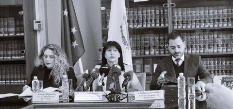 &Omicron;&iota; &epsilon;&pi;&iota;&kappa;&rho;ί&sigma;&epsilon;&iota;&sigmaf; &sigma;&tau;&omicron;&upsilon;&sigmaf; &epsilon;&pi;&iota;&kappa;&rho;&iota;&tau;έ&sigmaf; &tau;&eta;&sigmaf; &Nu;&omicron;&mu;&iota;&kappa;ή&sigmaf; &Upsilon;&pi;&eta;&rho;&epsilon;&sigma;ί&alpha;&sigmaf;, &eta; &epsilon;&nu;ό&chi;&lambda;&eta;&sigma;&eta; &sigma;&tau;&omicron;&nu; &alpha;&pi;ό&eta;&chi;&omicron; &tau;&eta;&sigmaf; &alpha;&pi;&omicron;&tau;&upsilon;&chi;ί&alpha;&sigmaf; &gamma;&iota;&alpha; Al Jazeera &kappa;&alpha;&iota;... &laquo;&omicron;&upsilon;&alpha;ί &kappa;&alpha;&iota; &alpha;&lambda;ί&mu;&omicron;&nu;&omicron;&raquo;