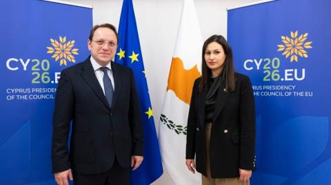 &Sigma;&tau;έ&lambda;&nu;&epsilon;&iota; &mu;&alpha;&zeta;ί &mu;&epsilon; &tau;&omicron;&upsilon;&sigmaf; &epsilon;&mu;&pi;&epsilon;&iota;&rho;&omicron;&gamma;&nu;ώ&mu;&omicron;&nu;&epsilon;&sigmaf; &kappa;&alpha;&iota; &epsilon;&mu;&beta;ό&lambda;&iota;&alpha; &gamma;&iota;&alpha; &tau;&omicron;&nu; &alpha;&phi;&theta;ώ&delta;&eta; &pi;&upsilon;&rho;&epsilon;&tau;ό &eta; &Kappa;&omicron;&mu;&iota;&sigma;&iota;ό&nu;-K&alpha;&tau;έ&theta;&epsilon;&sigma;&epsilon; &alpha;ί&tau;&eta;&mu;&alpha; &omicron;&iota;&kappa;&omicron;&nu;&omicron;&mu;&iota;&kappa;ή&sigmaf; &epsilon;&nu;ί&sigma;&chi;&upsilon;&sigma;&eta;&sigmaf; &eta; &Pi;&alpha;&nu;&alpha;&gamma;&iota;ώ&tau;&omicron;&upsilon;