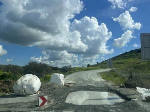 &Alpha;&nu;&tau;ί&delta;&rho;&alpha;&sigma;&eta; &alpha;&pi;ό &alpha;&gamma;&epsilon;&lambda;&alpha;&delta;&omicron;&tau;&rho;ό&phi;&omicron;&upsilon;&sigmaf; &gamma;&iota;&alpha; &sigma;&eta;&mu;&epsilon;ί&alpha; &alpha;&pi;&omicron;&lambda;ύ&mu;&alpha;&nu;&sigma;&eta;&sigmaf;-&laquo;&Tau;&omicron; &kappa;ό&sigma;&tau;&omicron;&sigmaf; &phi;&tau;ά&nu;&epsilon;&iota; &tau;&iota;&sigmaf; &euro;6500 &kappa;&alpha;&iota; &tau;&omicron; &Tau;&mu;ή&mu;&alpha; &Gamma;&epsilon;&omega;&rho;&gamma;ί&alpha;&sigmaf; &delta;ί&nu;&epsilon;&iota; &euro;5000&raquo;