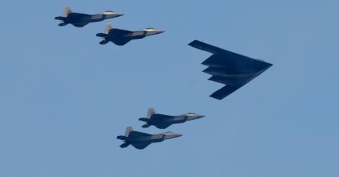 &Omicron;&iota; &Eta;&Pi;&Alpha; &phi;έ&rho;&epsilon;&tau;&alpha;&iota; &nu;&alpha; &chi;&rho;&eta;&sigma;&iota;&mu;&omicron;&pi;&omicron;ί&eta;&sigma;&alpha;&nu; &beta;&omicron;&mu;&beta;&alpha;&rho;&delta;&iota;&sigma;&tau;&iota;&kappa;ά &alpha;&epsilon;&rho;&omicron;&sigma;&kappa;ά&phi;&eta; B-2 &sigma;&tau;&iota;&sigmaf; &epsilon;&pi;&iota;&theta;έ&sigma;&epsilon;&iota;&sigmaf; &kappa;&alpha;&tau;ά &tau;&omicron;&upsilon; &Iota;&rho;ά&nu;