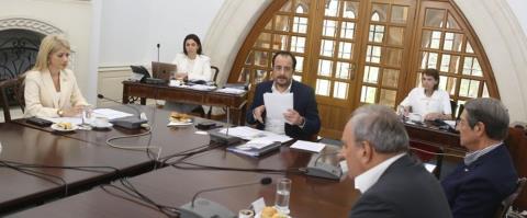 &Sigma;&epsilon; &epsilon;&xi;έ&lambda;&iota;&xi;&eta; &tau;&omicron; &Epsilon;&theta;&nu;&iota;&kappa;ό &Sigma;&upsilon;&mu;&beta;&omicron;ύ&lambda;&iota;&omicron; &sigma;&tau;&omicron;&nu; &alpha;&pi;ό&eta;&chi;&omicron; &tau;&eta;&sigmaf; &epsilon;&pi;ί&theta;&epsilon;&sigma;&eta; &mu;&epsilon; drone &sigma;&tau;&omicron; &Alpha;&kappa;&rho;&omega;&tau;ή&rho;&iota;-&Epsilon;&nu;&eta;&mu;&epsilon;&rho;ώ&nu;&epsilon;&iota; &tau;&omicron;&upsilon;&sigmaf; &Alpha;&rho;&chi;&eta;&gamma;&omicron;ύ&sigmaf; &omicron; &Pi;&rho;ό&epsilon;&delta;&rho;&omicron;&sigmaf;