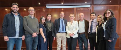 &Mu;&epsilon; &sigma;&eta;&mu;&alpha;ί&alpha; &tau;&eta;&nu; &pi;ά&tau;&alpha;&xi;&eta; &tau;&eta;&sigmaf; &delta;&iota;&alpha;&phi;&theta;&omicron;&rho;ά&sigmaf; &tau;&omicron; deal &Epsilon;&iota;&rho;ή&nu;&eta;&sigmaf; &kappa;&alpha;&iota; &Omicron;&delta;&upsilon;&sigma;&sigma;έ&alpha;-&Eta; &alpha;&lambda;&lambda;&alpha;&gamma;ή &sigma;&tau;&omicron; &kappa;&alpha;&tau;&alpha;&sigma;&tau;&alpha;&tau;&iota;&kappa;ό &tau;&omicron;&upsilon; &Alpha;&Lambda;&Mu;&Alpha; &gamma;&iota;&alpha; &nu;&alpha; &kappa;&lambda;&epsilon;ί&sigma;&epsilon;&iota; &eta; &sigma;&upsilon;&mu;&phi;&omega;&nu;ί&alpha;