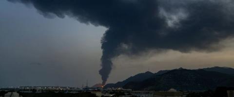 &Nu;έ&epsilon;&sigmaf; &alpha;&pi;&epsilon;&iota;&lambda;έ&sigmaf; &tau;&omicron;&upsilon; &Iota;&rho;ά&nu;-&laquo;&Omicron;&iota; &chi;ώ&rho;&epsilon;&sigmaf; &pi;&omicron;&upsilon; &phi;&iota;&lambda;&omicron;&xi;&epsilon;&nu;&omicron;ύ&nu; &alpha;&mu;&epsilon;&rho;&iota;&kappa;&alpha;&nu;&iota;&kappa;έ&sigmaf; &beta;ά&sigma;&epsilon;&iota;&sigmaf; &sigma;&tau;&eta;&nu; &pi;&epsilon;&rho;&iota;&omicron;&chi;ή, &delta;&epsilon;&nu; &theta;&alpha; &gamma;&nu;&omega;&rho;ί&sigma;&omicron;&upsilon;&nu; &epsilon;&iota;&rho;ή&nu;&eta;&raquo;