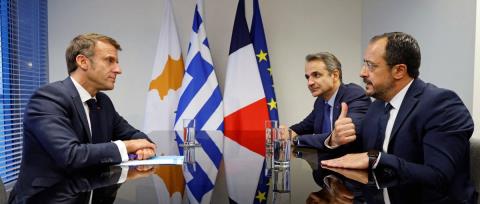 &Epsilon;&pi;ί&sigma;&kappa;&epsilon;&psi;&eta; &mu;&epsilon; &sigma;&alpha;&phi;ή &mu;&eta;&nu;ύ&mu;&alpha;&tau;&alpha; &pi;&rho;&alpha;&gamma;&mu;&alpha;&tau;&omicron;&pi;&omicron;&iota;&omicron;ύ&nu; &sigma;&tau;&eta;&nu; &Kappa;ύ&pi;&rho;&omicron; &Mu;&alpha;&kappa;&rho;ό&nu; &kappa;&alpha;&iota; &Mu;&eta;&tau;&sigma;&omicron;&tau;ά&kappa;&eta;&sigmaf;