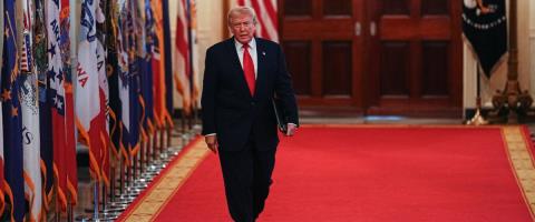 &Omicron;&iota; &sigma;ύ&mu;&mu;&alpha;&chi;&omicron;&iota; &tau;&omicron;&upsilon; &Tau;&rho;&alpha;&mu;&pi; &delta;&epsilon;&nu; &laquo;&beta;&lambda;έ&pi;&omicron;&upsilon;&nu;&raquo; &tau;έ&lambda;&omicron;&sigmaf; &tau;&eta;&sigmaf; &iota;&rho;&alpha;&nu;&iota;&kappa;ή&sigmaf; &kappa;&rho;ί&sigma;&eta;&sigmaf; &sigma;&tau;&omicron;&nu; &omicron;&rho;ί&zeta;&omicron;&nu;&tau;&alpha; &kappa;&alpha;&iota; &phi;&omicron;&beta;&omicron;ύ&nu;&tau;&alpha;&iota; ό&tau;&iota;... &delta;&omicron;&upsilon;&lambda;&epsilon;ύ&omicron;&upsilon;&nu; &gamma;&iota;&alpha; &chi;ά&rho;&eta; &tau;&omicron;&upsilon; &Iota;&sigma;&rho;&alpha;ή&lambda;