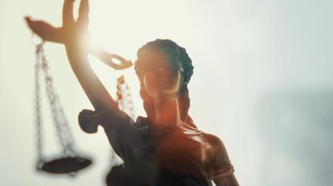 &Eta; &Kappa;&omicron;&upsilon;&lambda;&tau;&omicron;ύ&rho;&alpha; &tau;&eta;&sigmaf; &Theta;&epsilon;&sigma;&mu;&iota;&kappa;ή&sigmaf; &Alpha;&nu;&epsilon;&upsilon;&theta;&upsilon;&nu;ό&tau;&eta;&tau;&alpha;&sigmaf;