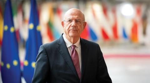 &Omicron; &Mu;ά&kappa;&eta;&sigmaf; &Kappa;&epsilon;&rho;&alpha;&upsilon;&nu;ό&sigmaf; &delta;&iota;&alpha;&beta;&epsilon;&beta;&alpha;&iota;ώ&nu;&epsilon;&iota; ό&tau;&iota; &eta; &zeta;&omega;ή &sigma;&tau;&eta;&nu; &Kappa;ύ&pi;&rho;&omicron; &sigma;&upsilon;&nu;&epsilon;&chi;ί&zeta;&epsilon;&tau;&alpha;&iota; &omicron;&mu;&alpha;&lambda;ά &kappa;&alpha;&iota; &mu;&epsilon; &alpha;&sigma;&phi;ά&lambda;&epsilon;&iota;&alpha; &pi;&alpha;&rho;ά &tau;&iota;&sigmaf; &epsilon;&nu;&tau;ά&sigma;&epsilon;&iota;&sigmaf; &sigma;&tau;&eta;&nu; &pi;&epsilon;&rho;&iota;&omicron;&chi;ή