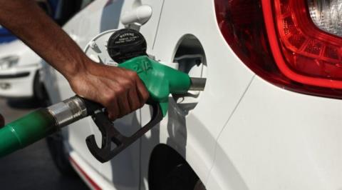 &Epsilon;&kappa;&tau;&iota;&mu;ή&sigma;&epsilon;&iota;&sigmaf; &gamma;&iota;&alpha; &alpha;&upsilon;&xi;ή&sigma;&epsilon;&iota;&sigmaf; έ&omega;&sigmaf; &kappa;&alpha;&iota; 40% &sigma;&tau;&iota;&sigmaf; &tau;&iota;&mu;έ&sigmaf; &beta;&epsilon;&nu;&zeta;ί&nu;&eta;&sigmaf; &kappa;&alpha;&iota; &nu;&tau;ί&zeta;&epsilon;&lambda; &sigma;&tau;&eta;&nu; &Kappa;ύ&pi;&rho;&omicron;-&laquo;&Omicron;&iota; &epsilon;&xi;&epsilon;&lambda;ί&xi;&epsilon;&iota;&sigmaf; &epsilon;&xi;&alpha;&rho;&tau;ώ&nu;&tau;&alpha;&iota; &alpha;&pi;ό &tau;&iota;&sigmaf; &alpha;&pi;&omicron;&phi;ά&sigma;&epsilon;&iota;&sigmaf; &tau;&omicron;&upsilon; &Tau;&rho;&alpha;&mu;&pi;&raquo;