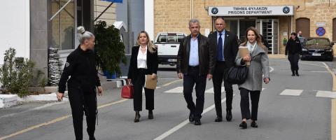 &Sigma;ύ&sigma;&kappa;&epsilon;&psi;&eta; &alpha;&pi;ό &tau;&omicron;&nu; &Phi;&upsilon;&tau;&iota;&rho;ή &gamma;&iota;&alpha; &tau;&eta;&nu; &epsilon;&pi;&iota;&tau;ά&chi;&upsilon;&nu;&sigma;&eta; &alpha;&pi;&epsilon;&lambda;ά&sigma;&epsilon;&omega;&nu; &alpha;&lambda;&lambda;&omicron;&delta;&alpha;&pi;ώ&nu; &kappa;&alpha;&tau;&alpha;&delta;ί&kappa;&omega;&nu;