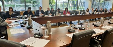 &laquo;&Omicron;&iota; &sigma;&epsilon;&iota;&rho;ή&nu;&epsilon;&sigmaf; &eta;&chi;&omicron;ύ&sigma;&alpha;&nu; &gamma;&iota;&alpha; &tau;έ&sigma;&sigma;&epsilon;&rho;&iota;&sigmaf; ώ&rho;&epsilon;&sigmaf;&raquo;-&Alpha;&delta;&upsilon;&nu;&alpha;&mu;ί&alpha; &sigma;&tau;&alpha; &pi;&rho;&omega;&tau;ό&kappa;&omicron;&lambda;&lambda;&alpha; &tau;&omega;&nu; &Beta;&rho;&epsilon;&tau;&alpha;&nu;&iota;&kappa;ώ&nu; &Beta;ά&sigma;&epsilon;&omega;&nu; έ&delta;&epsilon;&iota;&xi;&epsilon; &tau;&omicron; &chi;&tau;ύ&pi;&eta;&mu;&alpha; &sigma;&tau;&omicron; &Alpha;&kappa;&rho;&omega;&tau;ή&rho;&iota;