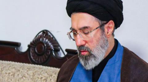 &Pi;&lambda;&eta;&rho;&omicron;&phi;&omicron;&rho;ί&epsilon;&sigmaf; &pi;&omega;&sigmaf; &omicron; &Mu;&omicron;&tau;&zeta;&tau;&alpha;&pi;ά &Chi;&alpha;&mu;&epsilon;&nu;έ&iota; έ&chi;&alpha;&sigma;&epsilon; &tau;&omicron; &pi;ό&delta;&iota; &tau;&omicron;&upsilon; &kappa;&alpha;&iota; &beta;&rho;ί&sigma;&kappa;&epsilon;&tau;&alpha;&iota; &sigma;&epsilon; &kappa;ώ&mu;&alpha;-&laquo;&Tau;&omicron; &sigma;&upsilon;&kappa;ώ&tau;&iota; ή &tau;&omicron; &sigma;&tau;&omicron;&mu;ά&chi;&iota; &tau;&omicron;&upsilon; έ&chi;&omicron;&upsilon;&nu; &epsilon;&pi;ί&sigma;&eta;&sigmaf; &upsilon;&pi;&omicron;&sigma;&tau;&epsilon;ί &rho;ή&xi;&eta;&raquo;