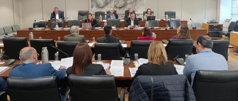 &Alpha;&nu;&epsilon;ί&sigma;&pi;&rho;&alpha;&kappa;&tau;&alpha; έ&sigma;&omicron;&delta;&alpha;, &epsilon;&pi;&iota;&tau;ά&xi;&epsilon;&iota;&sigmaf; &kappa;&alpha;&iota; &upsilon;&pi;&omicron;&sigma;&tau;&epsilon;&lambda;έ&chi;&omega;&sigma;&eta; &tau;&alpha; &pi;&rho;&omicron;&beta;&lambda;ή&mu;&alpha;&tau;&alpha; &tau;&omicron;&upsilon; &Kappa;&tau;&eta;&mu;&alpha;&tau;&omicron;&lambda;&omicron;&gamma;ί&omicron;&upsilon; &sigma;&tau;&omicron; &epsilon;&pi;ί&kappa;&epsilon;&nu;&tau;&rho;&omicron; &tau;&eta;&sigmaf; &Epsilon;&pi;. &Epsilon;&lambda;έ&gamma;&chi;&omicron;&upsilon;