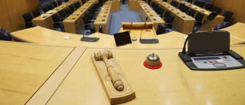 &Theta;&epsilon;&sigma;&pi;ί&zeta;&epsilon;&tau;&alpha;&iota; &nu;&omicron;&mu;&omicron;&theta;&epsilon;&tau;&iota;&kappa;ό &pi;&lambda;&alpha;ί&sigma;&iota;&omicron; &gamma;&iota;&alpha; &rho;ύ&theta;&mu;&iota;&sigma;&eta; &tau;&eta;&sigmaf; ί&delta;&rho;&upsilon;&sigma;&eta;&sigmaf; &kappa;&alpha;&iota; &lambda;&epsilon;&iota;&tau;&omicron;&upsilon;&rho;&gamma;ί&alpha;&sigmaf; &alpha;&pi;&epsilon;&iota;&kappa;&omicron;&nu;&iota;&sigma;&tau;&iota;&kappa;ώ&nu; &kappa;έ&nu;&tau;&rho;&omega;&nu;