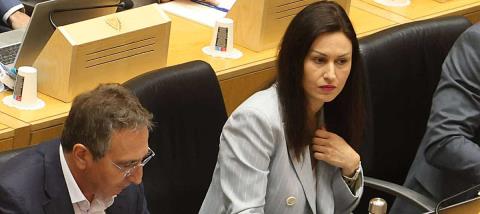 &Zeta;ή&tau;&eta;&sigma;&alpha;&nu; &epsilon;&kappa; &nu;έ&omicron;&upsilon; &tau;&eta;&nu; &pi;&alpha;&rho;&alpha;ί&tau;&eta;&sigma;&eta; &tau;&eta;&sigmaf; &Pi;&alpha;&nu;&alpha;&gamma;&iota;ώ&tau;&omicron;&upsilon; &omicron;&iota; &beta;&omicron;&upsilon;&lambda;&epsilon;&upsilon;&tau;έ&sigmaf;-Έ&nu;&tau;&omicron;&nu;&eta; &kappa;&rho;&iota;&tau;&iota;&kappa;ή &alpha;&pi;ό &Delta;&Eta;&Sigma;&Upsilon; &kappa;&alpha;&iota; &Alpha;&Kappa;&Epsilon;&Lambda; &gamma;&iota;&alpha; &upsilon;&delta;&alpha;&tau;&iota;&kappa;ό, &alpha;&phi;&theta;ώ&delta;&eta; &pi;&upsilon;&rho;&epsilon;&tau;ό &kappa;&alpha;&iota; &pi;&upsilon;&rho;&kappa;&alpha;&gamma;&iota;έ&sigmaf;