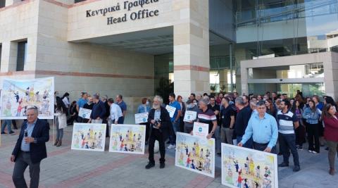 &Sigma;&epsilon; &tau;&rho;ί&omega;&rho;&eta; &sigma;&tau;ά&sigma;&eta; &epsilon;&rho;&gamma;&alpha;&sigma;ί&alpha;&sigmaf; &kappa;&alpha;&tau;έ&rho;&chi;&omicron;&nu;&tau;&alpha;&iota; &omicron;&iota; &upsilon;&pi;ά&lambda;&lambda;&eta;&lambda;&omicron;&iota; &tau;&eta;&sigmaf; &Alpha;&Eta;&Kappa; &tau;&eta;&nu; &Tau;&epsilon;&tau;ά&rho;&tau;&eta;