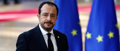 &Nu;. &Chi;&rho;&iota;&sigma;&tau;&omicron;&delta;&omicron;&upsilon;&lambda;ί&delta;&eta;&sigmaf;: &Delta;&epsilon;&nu; &theta;&alpha; &gamma;ί&nu;&omicron;&upsilon;&mu;&epsilon; &mu;έ&rho;&omicron;&sigmaf; &tau;&omicron;&upsilon; &pi;&rho;&omicron;&beta;&lambda;ή&mu;&alpha;&tau;&omicron;&sigmaf;, &alpha;&lambda;&lambda;ά &pi;ά&nu;&tau;&omicron;&tau;&epsilon; &theta;&alpha; &epsilon;ί&mu;&alpha;&sigma;&tau;&epsilon; &mu;έ&rho;&omicron;&sigmaf; &tau;&eta;&sigmaf; &lambda;ύ&sigma;&eta;&sigmaf;