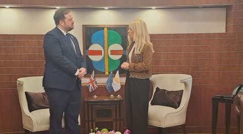 &Alpha;. &Delta;&eta;&mu;&eta;&tau;&rho;ί&omicron;&upsilon;: &Eta; &Kappa;ύ&pi;&rho;&omicron;&sigmaf; &theta;&epsilon;&omega;&rho;&epsilon;ί&tau;&alpha;&iota; &alpha;&sigma;&phi;&alpha;&lambda;ή&sigmaf; &chi;ώ&rho;&alpha; &delta;&iota;&alpha;&beta;&epsilon;&beta;&alpha;ί&omega;&sigma;&epsilon; &omicron; &Nu;&tau;ά&omicron;&upsilon;&tau;&iota;