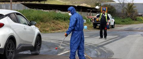 Το παράδειγμα της Αθηένου, τα προληπτικά μέτρα και τα ερωτήματα για την κρατική ανταπόκριση για τον αφθώδη πυρετό