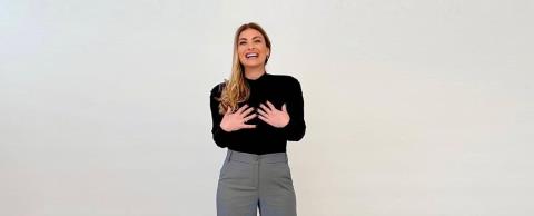 Δέσποινα Καμπούρη: «Υπονοείτε ότι μοιράστηκα δημόσια την δυσάρεστη εμπειρία της αποβολής μου για να κάνω τίτλους»