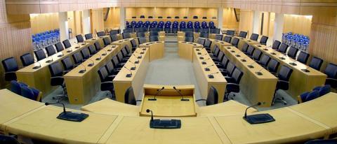 Στο Υπουργείο Δικαιοσύνης οι αρμοδιότητες για εμπορία προσώπων-Ψήφισε ομόφωνα η Ολομέλεια της Βουλής