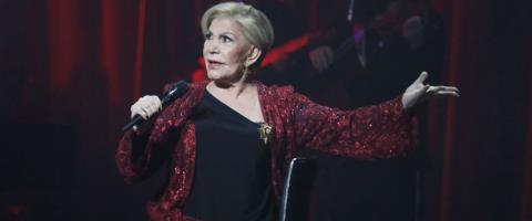 Ένα ανεπανάληπτο καλλιτεχνικό φαινόμενο, οι έρωτες της ζωής της Μαρινέλλας και η εξομολόγηση για το πώς θέλει να τη θυμούνται