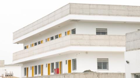 &Sigma;&epsilon; &lambda;&epsilon;&iota;&tau;&omicron;&upsilon;&rho;&gamma;ί&alpha; &tau;&omicron; &pi;&rho;&omicron;&alpha;&nu;&alpha;&chi;&omega;&rho;&eta;&sigma;&iota;&alpha;&kappa;ό &kappa;έ&nu;&tau;&rho;&omicron; &kappa;&rho;ά&tau;&eta;&sigma;&eta;&sigmaf; &mu;&epsilon;&tau;&alpha;&nu;&alpha;&sigma;&tau;ώ&nu; &sigma;&tau;&iota;&sigmaf; &Lambda;ί&mu;&nu;&epsilon;&sigmaf;-&Omicron;&lambda;&omicron;&kappa;&lambda;&eta;&rho;ώ&theta;&eta;&kappa;&epsilon; &eta; &mu;&epsilon;&tau;&alpha;&phi;&omicron;&rho;ά &alpha;&pi;ό &tau;&eta; &Mu;&epsilon;&nu;ό&gamma;&epsilon;&iota;&alpha;