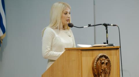 &Alpha;. &Delta;&eta;&mu;&eta;&tau;&rho;ί&omicron;&upsilon;: &Omicron; &Delta;&Eta;&Sigma;&Upsilon; ή&tau;&alpha;&nu; &kappa;&alpha;&iota; &epsilon;ί&nu;&alpha;&iota; &sigma;&tau;&alpha;&theta;&epsilon;&rho;ή &alpha;&pi;ά&nu;&tau;&eta;&sigma;&eta; &sigma;&tau;&alpha; &delta;ύ&sigma;&kappa;&omicron;&lambda;&alpha;