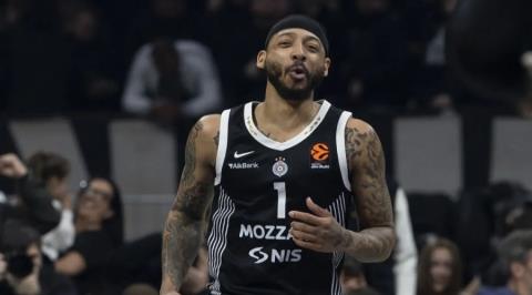 Ο μάνατζερ του Καρλίκ Τζόουνς φωτογράφισε πού θα παίζει του χρόνου ο γκαρντ από το Νότιο Σουδάν