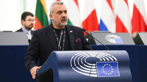 &Sigma;&upsilon;&nu;&tau;&omicron;&nu;ί&zeta;&omicron;&upsilon;&nu; &tau;&iota;&sigmaf; &epsilon;&nu;έ&rho;&gamma;&epsilon;&iota;έ&sigmaf; &tau;&omicron;&upsilon;&sigmaf; &Phi;&omicron;&upsilon;&rho;&lambda;ά&sigmaf; &kappa;&alpha;&iota; &Alpha;&rho;&chi;&iota;&epsilon;&pi;ί&sigma;&kappa;&omicron;&pi;&omicron;&sigmaf; &gamma;&iota;&alpha; &tau;&omicron;&upsilon;&sigmaf; &Chi;&rho;&iota;&sigma;&tau;&iota;&alpha;&nu;&omicron;ύ&sigmaf; &tau;&eta;&sigmaf; &Sigma;&upsilon;&rho;ί&alpha;&sigmaf;