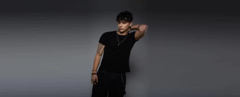 Μπάμπης Λαζαρίδης: «Ήταν άβολο όταν στο σχολείο με ρωτούσαν το όνομα του πατέρα μου και τους έλεγα ότι έχει πεθάνει»