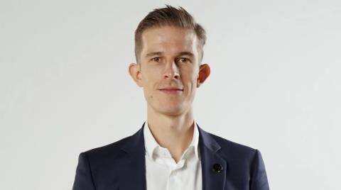 H Παρί πετούσε φωτιές στο τρίποντο και ο 28χρονος Τόμας πανηγύρισε στο προπονητικό του ντεμπούτο στην EuroLeague