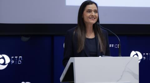 &Upsilon;&phi;. &Pi;&rho;ό&nu;&omicron;&iota;&alpha;&sigmaf;: &Eta; &Kappa;ύ&pi;&rho;&omicron;&sigmaf; &sigma;&upsilon;&mu;&beta;ά&lambda;&lambda;&epsilon;&iota; &sigma;&tau;&eta; &sigma;&tau;&alpha;&theta;&epsilon;&rho;ό&tau;&eta;&tau;&alpha; &kappa;&alpha;&iota; &sigma;&upsilon;&nu;&epsilon;&rho;&gamma;&alpha;&sigma;ί&alpha; &sigma;&tau;&eta; &pi;&epsilon;&rho;&iota;&omicron;&chi;ή