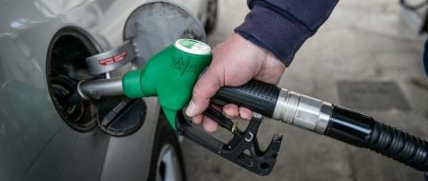 Εγκρίνεται η φοροελάφρυνση στα καύσιμα, αυξήθηκαν 6 με 8 σεντ από την ημέρα των ανακοινώσεων του Προέδρου-Ασταμάτητο το ράλι τιμών