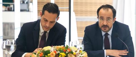 &Sigma;&tau;&eta;&nu; ί&delta;&iota;&alpha; &gamma;&rho;&alpha;&mu;&mu;ή &eta; &Kappa;&upsilon;&beta;έ&rho;&nu;&eta;&sigma;&eta; &gamma;&iota;&alpha; &Delta;&rho;&omicron;&upsilon;&sigma;&iota;ώ&tau;&eta;, &pi;&rho;ώ&tau;&alpha; &sigma;&tau;&iota;&sigmaf; &Alpha;&rho;&chi;έ&sigmaf; &kappa;&alpha;&iota; &mu;&epsilon;&tau;ά &alpha;&pi;&omicron;&phi;ά&sigma;&epsilon;&iota;&sigmaf; &alpha;&pi;ό &Upsilon;&pi;&omicron;&upsilon;&rho;&gamma;&iota;&kappa;ό-&Pi;ώ&sigmaf; &alpha;&pi;&alpha;&nu;&tau;ά &gamma;&iota;&alpha; &zeta;ή&tau;&eta;&mu;&alpha; &mu;&epsilon; &Gamma;&epsilon;&nu;&iota;&kappa;ό &kappa;&alpha;&iota; &Beta;&omicron;&eta;&theta;ό &Epsilon;&iota;&sigma; class=